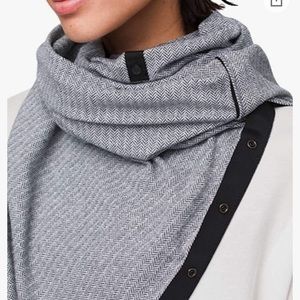 Lululemon vinyasa scarf